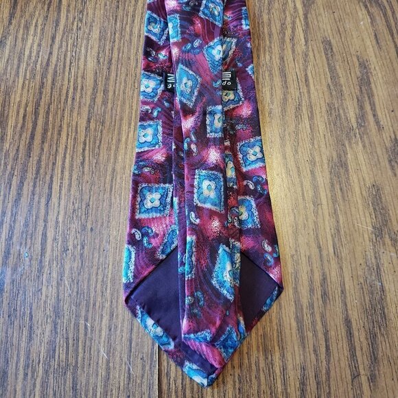 Zylos George Machado Silk Red and Blue Geometric 4 Inch Wide Men's Necktie - Picture 2 of 5